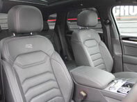 Volkswagen Touareg 3.0 Touareg V6 Black Edition TDI Auto 4WD 5dr 8