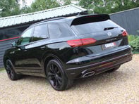 Volkswagen Touareg 3.0 Touareg V6 Black Edition TDI Auto 4WD 5dr 15