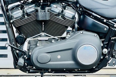 Harley-Davidson Street Dyna Street Bob 1745 33