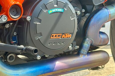 KTM 1290 1290 Super Duke R 13