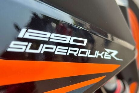KTM 1290 1290 Super Duke R 3