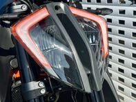 KTM 1290 1290 Super Duke R 15