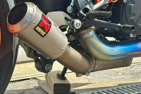 KTM 1290 1290 Super Duke R 21