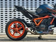 KTM 1290 1290 Super Duke R 17