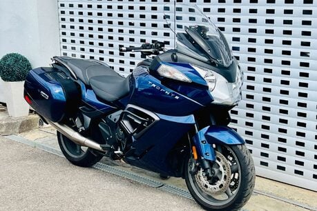 Triumph Trophy Trophy SE 4