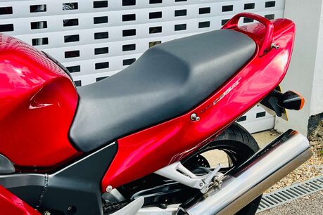 Honda CBR 1100 Sports Tourer Petrol Manual (166 ps) 27