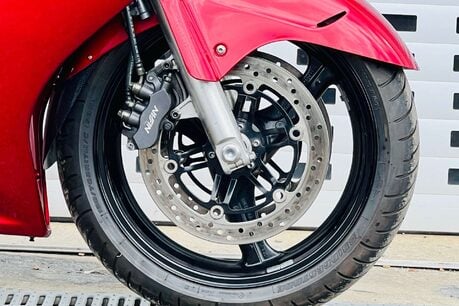 Honda CBR 1100 Sports Tourer Petrol Manual (166 ps) 9