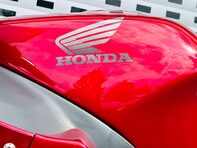 Honda CBR 1100 Sports Tourer Petrol Manual (166 ps) 26