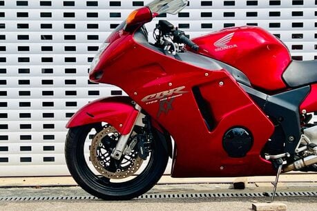 Honda CBR 1100 Sports Tourer Petrol Manual (166 ps) 28