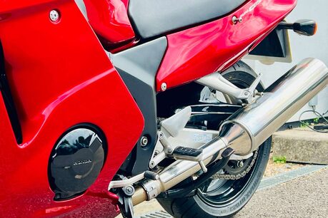 Honda CBR 1100 Sports Tourer Petrol Manual (166 ps) 32