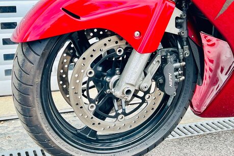 Honda CBR 1100 Sports Tourer Petrol Manual (166 ps) 36