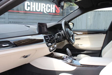 BMW 5 Series 2.0 520d M Sport Auto 5dr 15