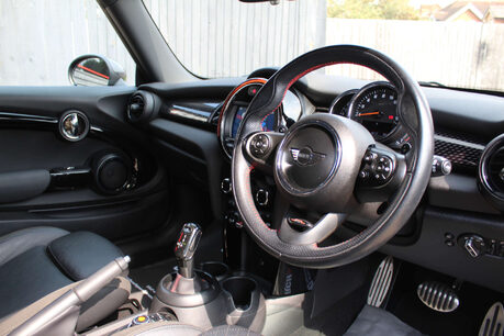 Mini Hatch 2.0 Cooper S Auto 3dr 5