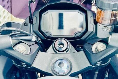 Kawasaki ZX Ninja 1000 SX 16