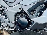 Kawasaki ZX Ninja 1000 SX 15