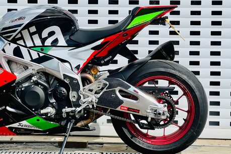 Aprilia RSV RSV 4 1000 RF 25