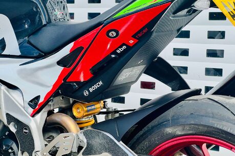 Aprilia RSV RSV 4 1000 RF 32