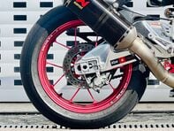 Aprilia RSV RSV 4 1000 RF 7