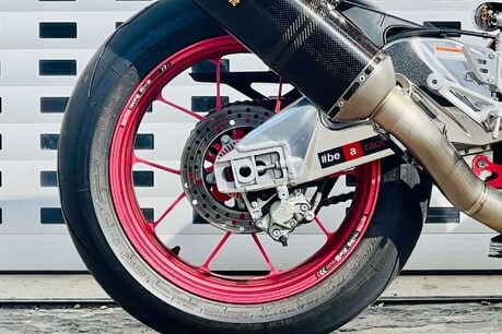 Aprilia RSV RSV 4 1000 RF 7