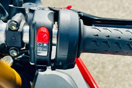 Aprilia RSV RSV 4 1000 RF 16