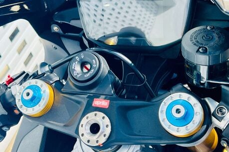 Aprilia RSV RSV 4 1000 RF 10