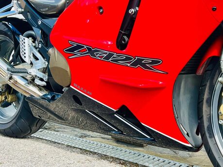 Kawasaki ZX ZX12-R 