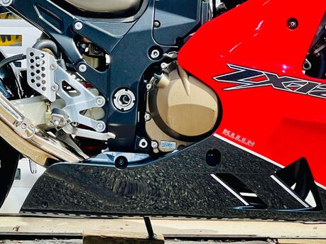 Kawasaki ZX ZX12-R 