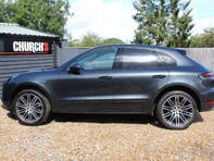 Porsche Macan 2.0T SUV 5dr Petrol PDK 4WD Euro 6 (s/s) (265 ps) 15