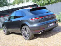 Porsche Macan 2.0T SUV 5dr Petrol PDK 4WD Euro 6 (s/s) (265 ps) 18
