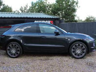 Porsche Macan 2.0T SUV 5dr Petrol PDK 4WD Euro 6 (s/s) (265 ps) 7