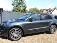 Porsche Macan 2.0T SUV 5dr Petrol PDK 4WD Euro 6 (s/s) (265 ps) 16