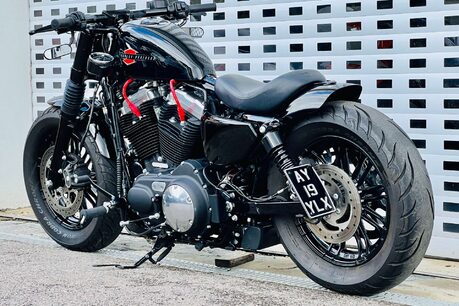 Harley-Davidson 1200 Sportster Forty-Eight 23