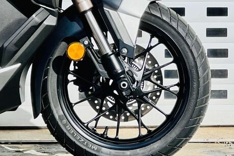 Honda ADV 350 ADV 350 A-P 8