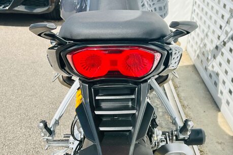 Moto Guzzi V100 Mandello V100 Mandello S 26