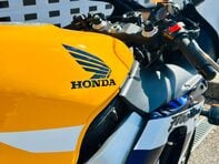 Honda CBR 900 RR 929 26