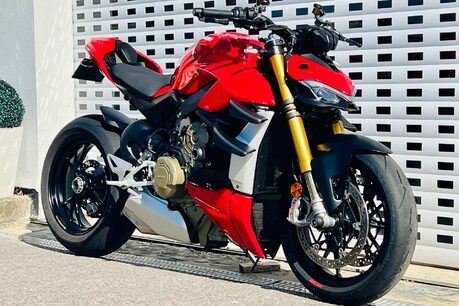 Ducati Streetfighter V4 Streetfighter V4 S 2