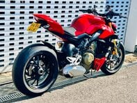 Ducati Streetfighter V4 Streetfighter V4 S 4