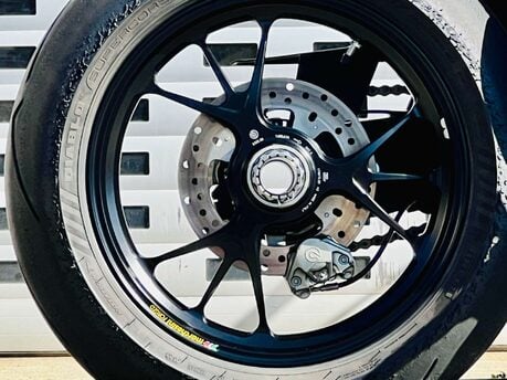 Ducati Streetfighter V4 Streetfighter V4 S 