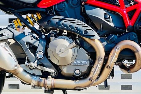 Ducati Monster 821 M821 12