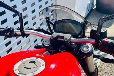 Ducati Monster 821 M821 10