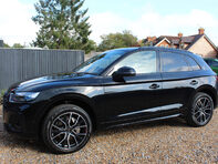 Audi Q5 2.0 Q5 Black Edition 40TDI MHEV Quattro SA 4WD 5dr 17