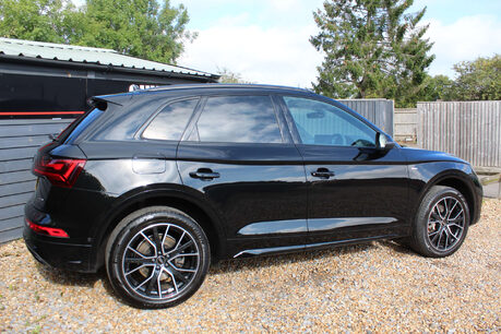 Audi Q5 2.0 Q5 Black Edition 40TDI MHEV Quattro SA 4WD 5dr 10