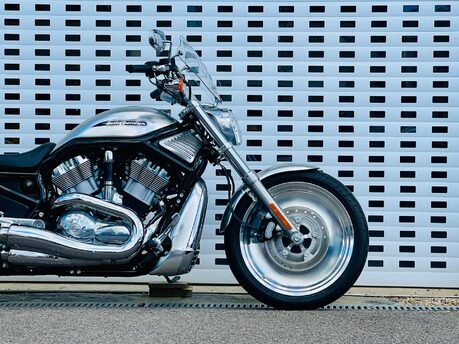 Harley-Davidson V-Rod VRSCB 