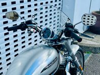 Harley-Davidson V-Rod VRSCB 12