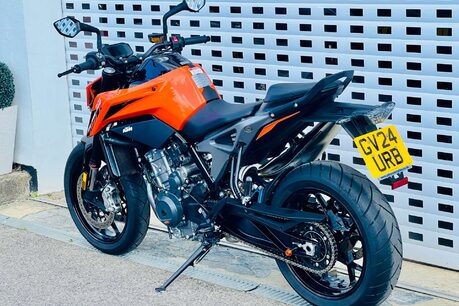 KTM Duke 790 Duke 21