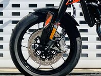 KTM Duke 790 Duke 23