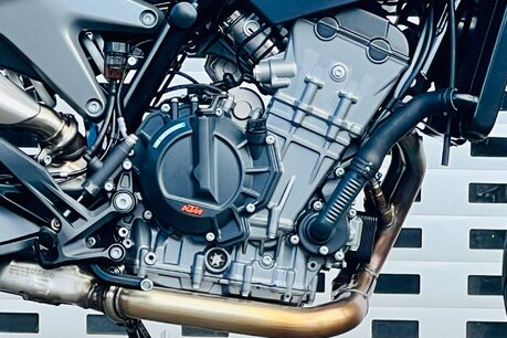 KTM Duke 790 Duke 5