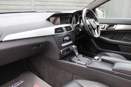 Mercedes-Benz C Class 6.2 C63 AMG Auto 2dr 21