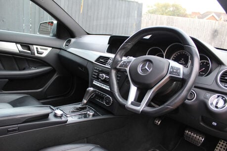 Mercedes-Benz C Class 6.2 C63 AMG Auto 2dr 5