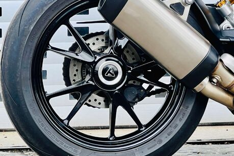 Triumph Speed Triple Speed Triple RS 1160 14